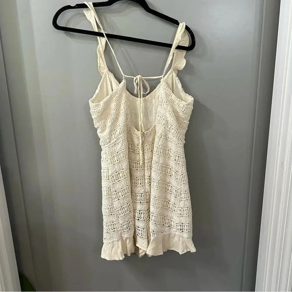 ASTR the Label Cream Ruffle Trim Lace Romper Sz L - Picture 4 of 6